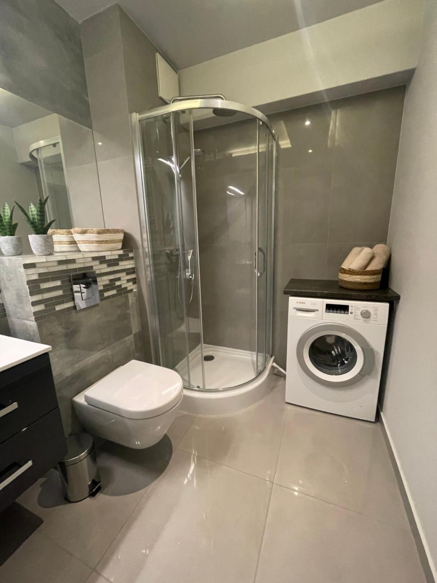 Wenecjanska Comfort Apartment, Free Parking, Self Check-In 24H Poznan Exterior photo